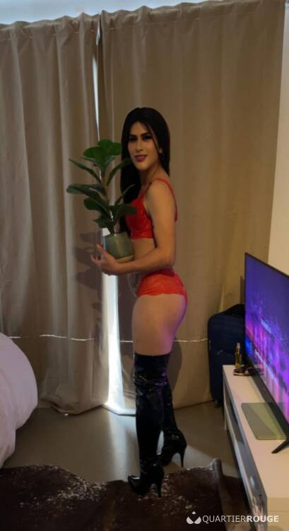 Privé Luciana mariam