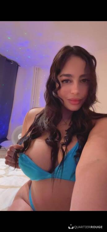 Privé Valeria