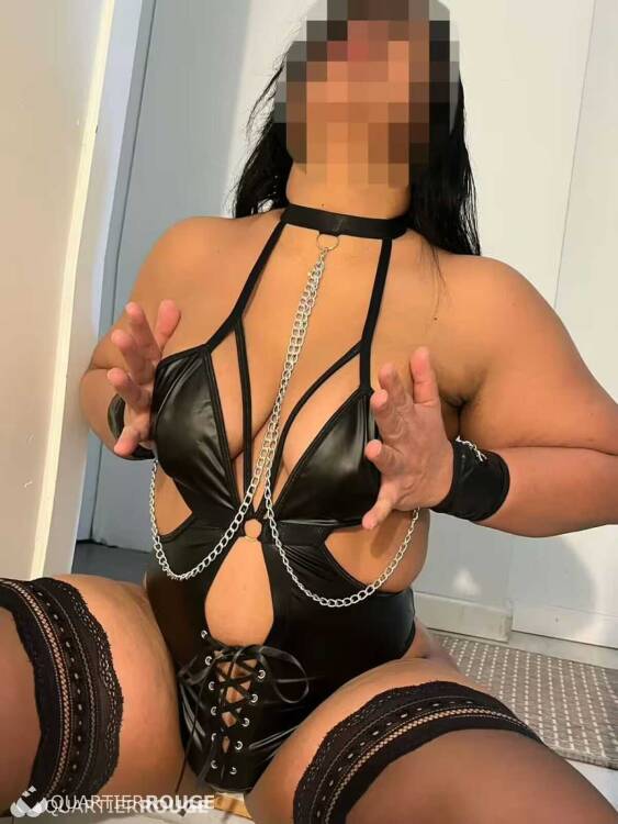 Priv&eacute; Letícia