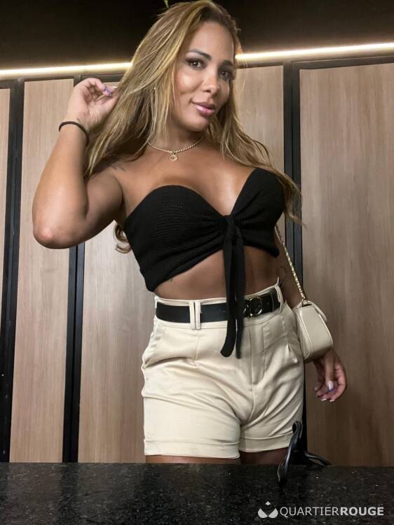 Privé Carol prado