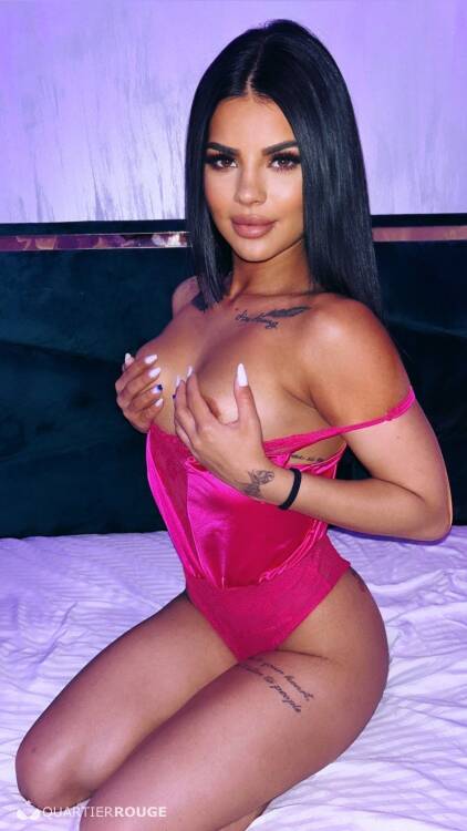 Escort Melanie