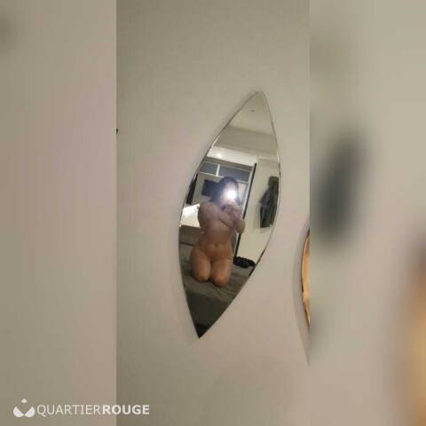 Privé Camila