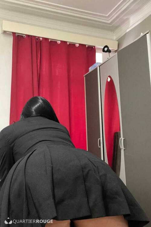 Privé CHATTE HUMIDE 69 FELACION NATURAL