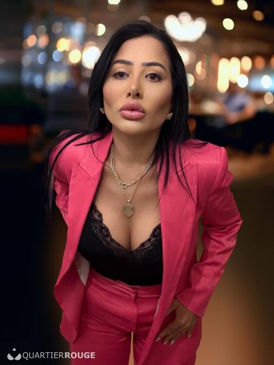 Escort Nanda