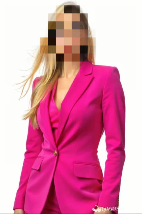 Priv&eacute; Alina Vass