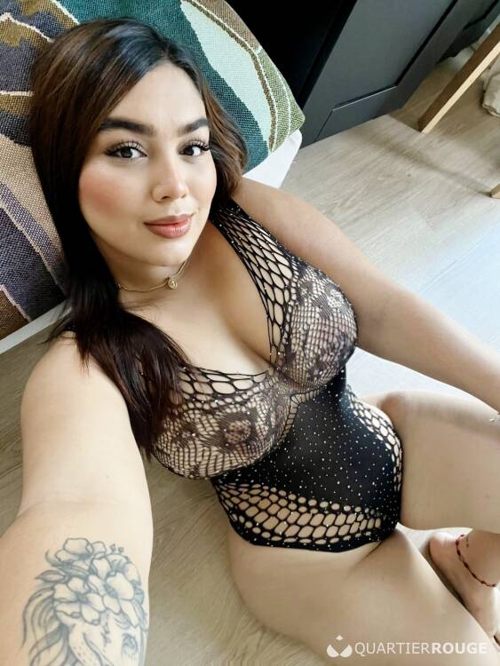 Escort HELLEN