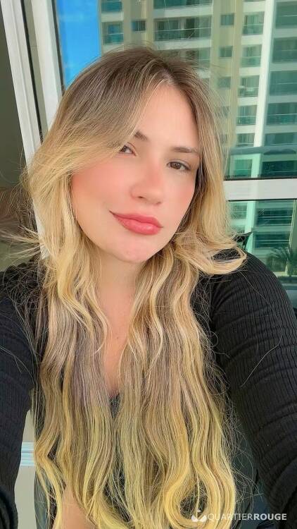 Privé Camila mignonne