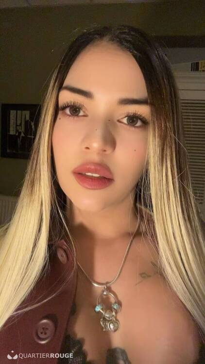 Priv&eacute; Shakira sereia