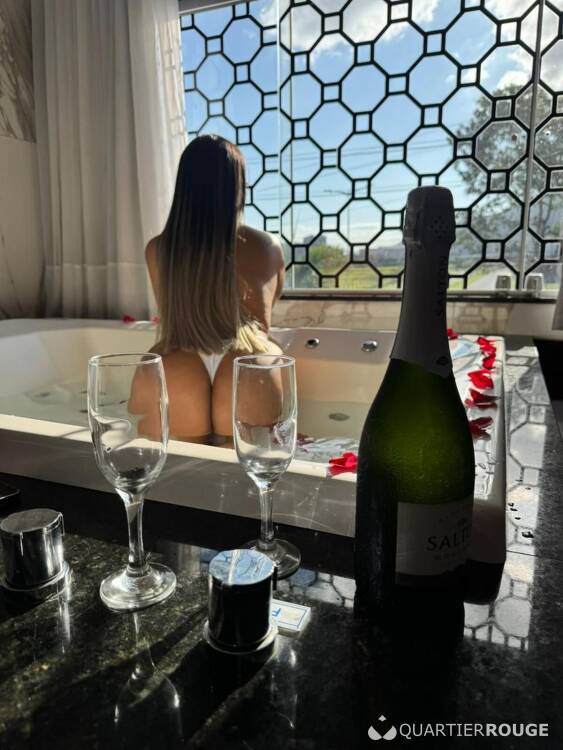 Privé Laura