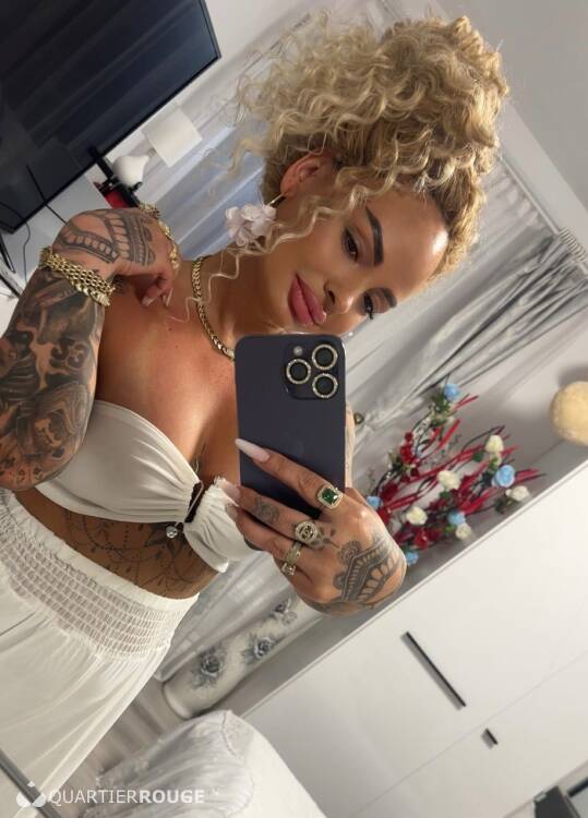 Escort Seline