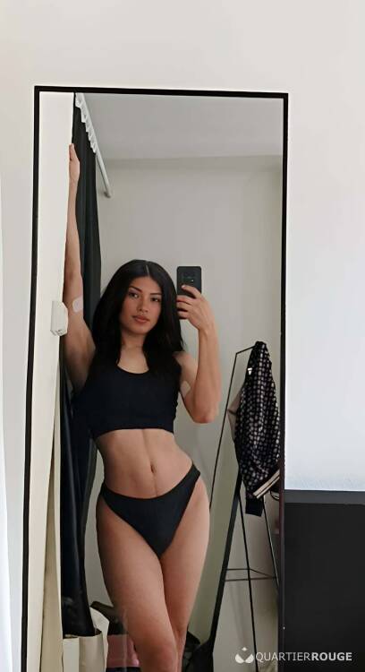 Priv&eacute; KENDALL XIMENA