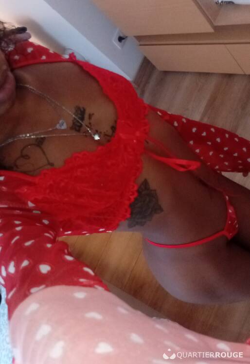 Priv&eacute; Pretinha