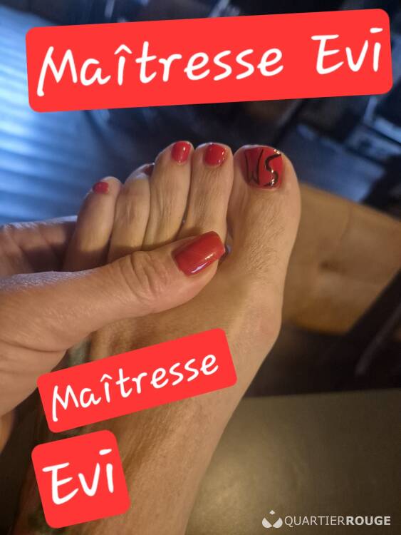 Priv&eacute; Matresse Evi