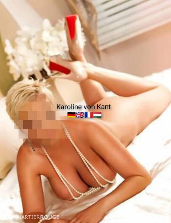 Priv&eacute; Karoline