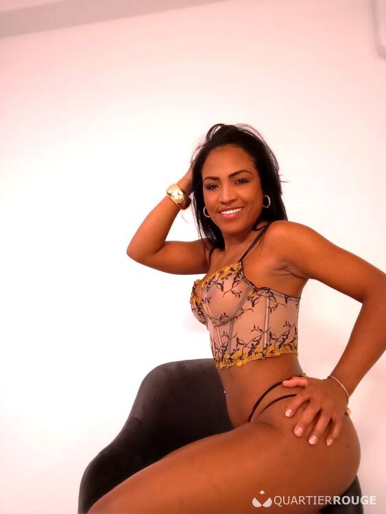 Priv&eacute; Pérola Mendes