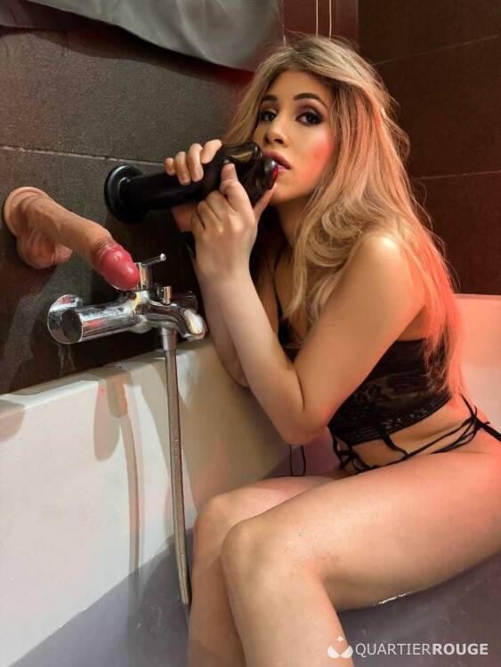 Priv&eacute; Laura Brazilian