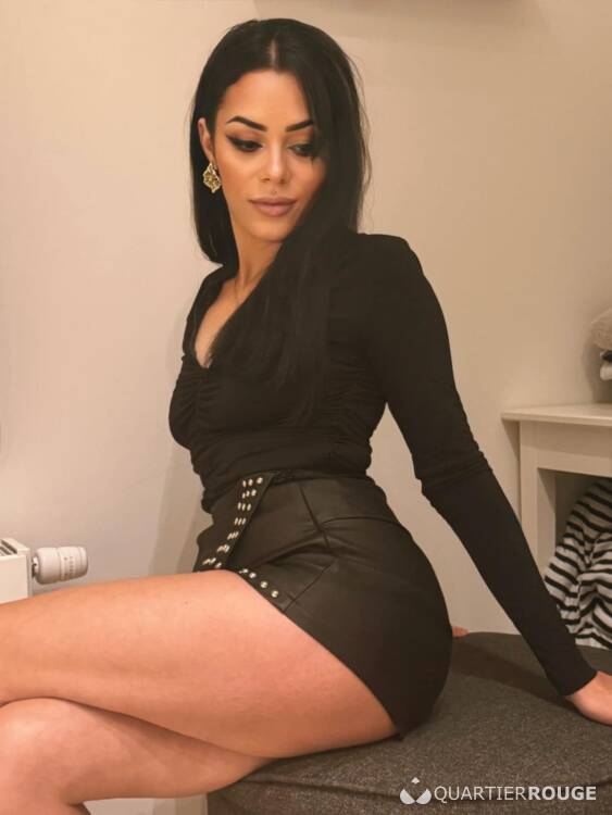 Priv&eacute; Vera SUPER PROMO 30 MIN 70 1h 130