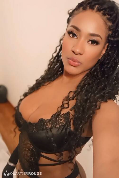 Priv&eacute; Hana Karine