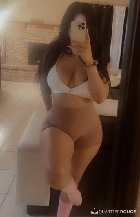 Priv&eacute; Helena Jolie