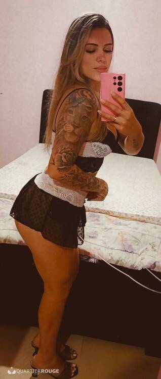 Priv&eacute; Larissa Souza