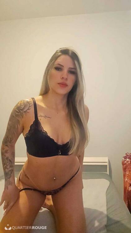 Priv&eacute; Larissa Souza