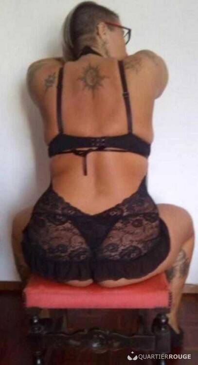 Priv&eacute; Mara sexy