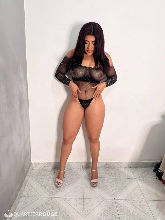 Priv&eacute; Letícia