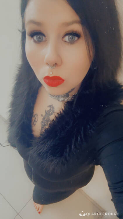 Priv&eacute; Natacha