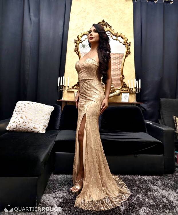 Priv&eacute; REBECCA