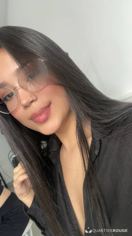 Privé New Kiara 22 ans