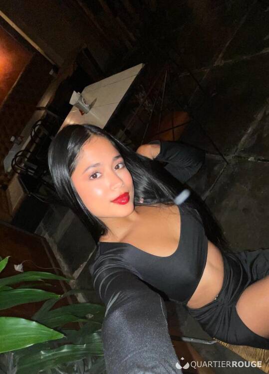 Privé New Kiara 22 ans