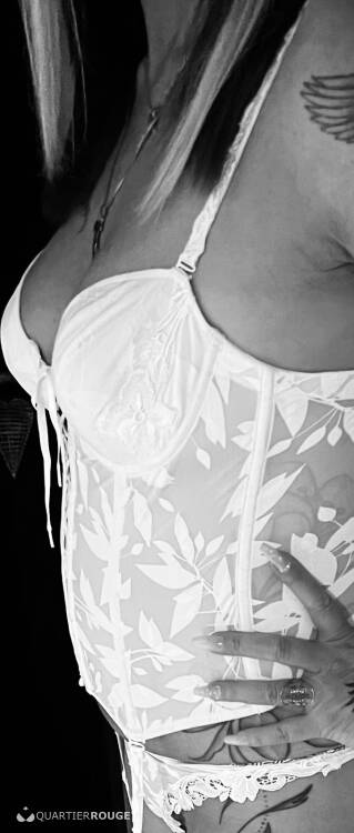 Priv&eacute; Camille