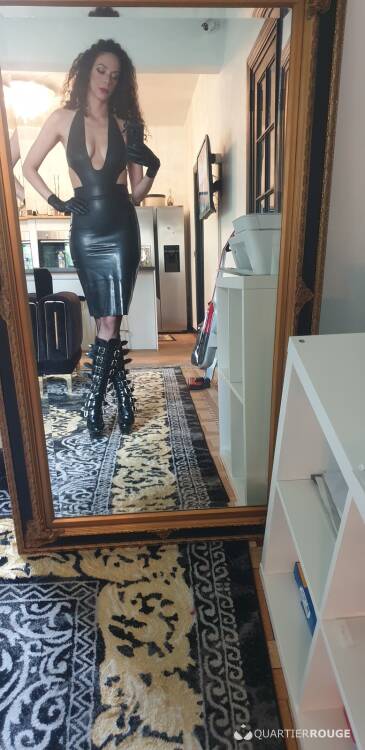 Privé Maitresse Venera