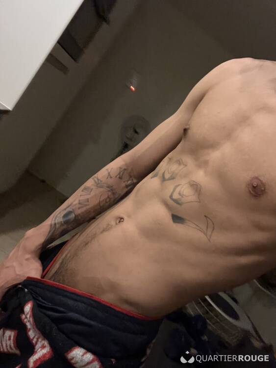 Privé Yuri James