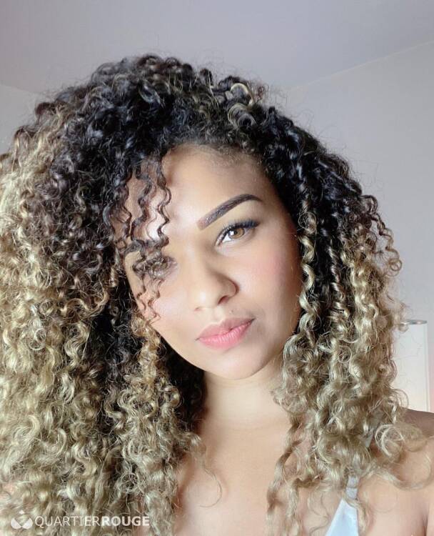 Priv&eacute; New sabrina