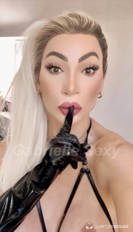 Priv&eacute; Gabrielle Sexy