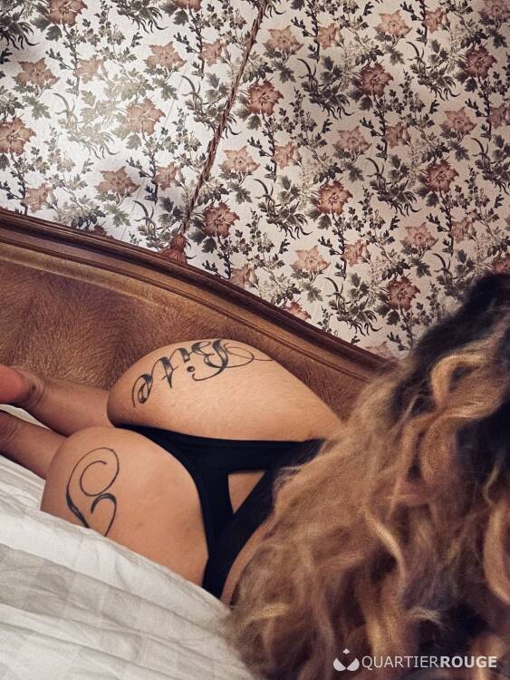 Priv&eacute; Amyra Amira