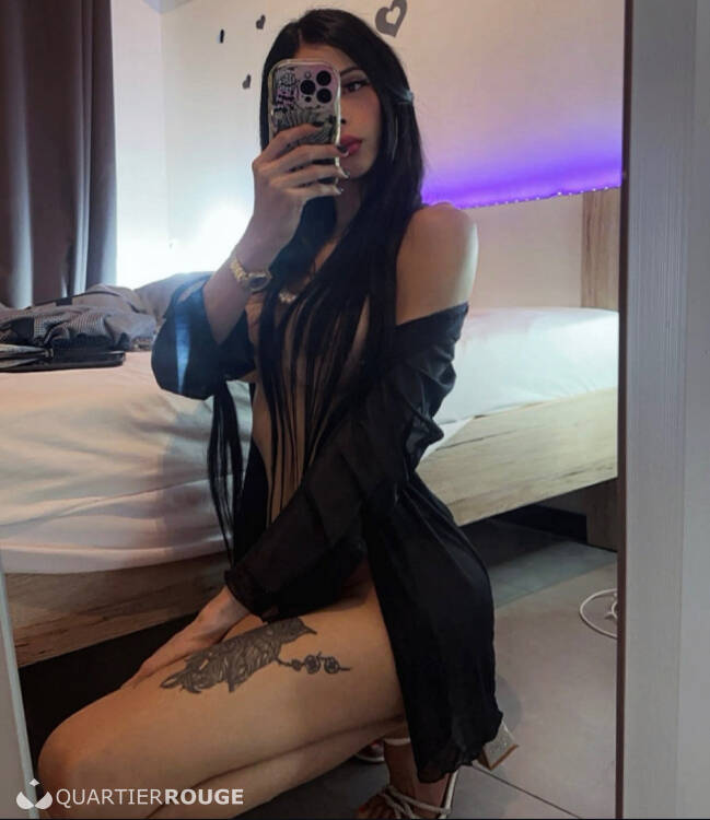 Privé Anahi