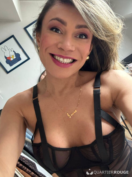 Priv&eacute; Raika gomes