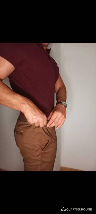 Priv&eacute; Joshua Hetero