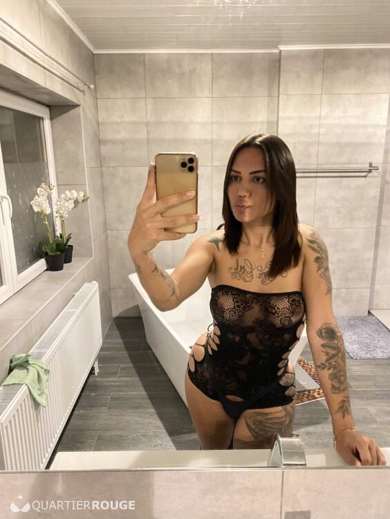 Privé Deborah Ferrari