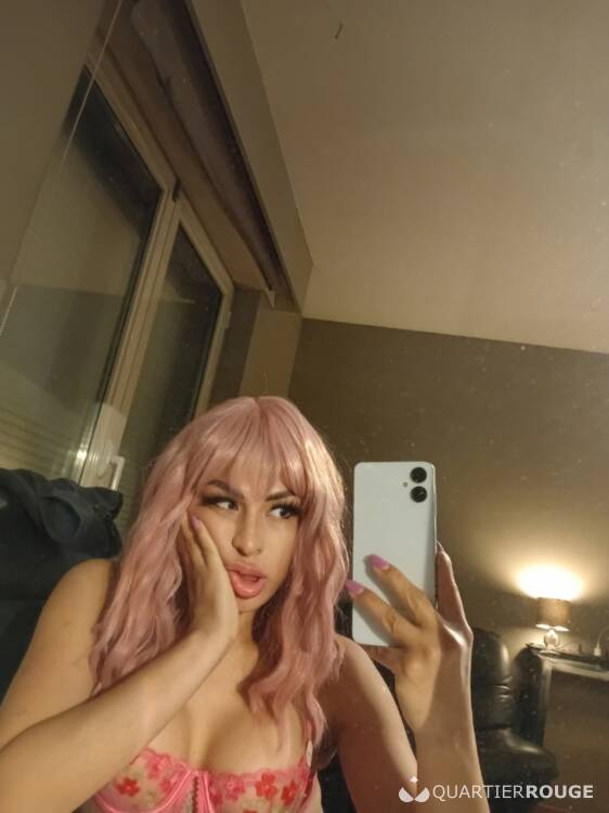 Priv&eacute; Zendaya