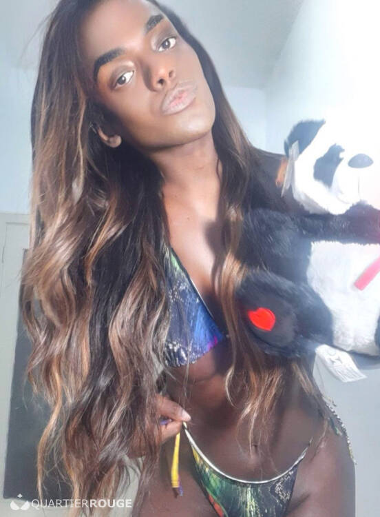 Escort Thassia Vicentinny