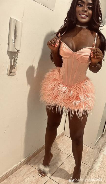 Priv&eacute; Thassia Vicentinny