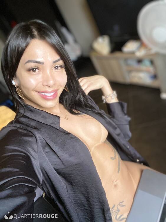 Privé Emanuelle
