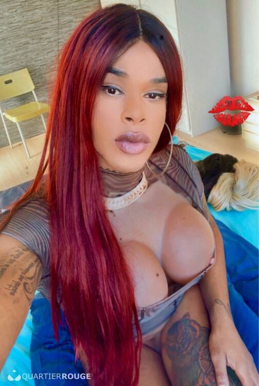 Privé Monica transsexuel