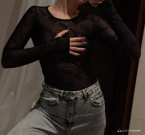 Priv&eacute; Rosa-Lynn