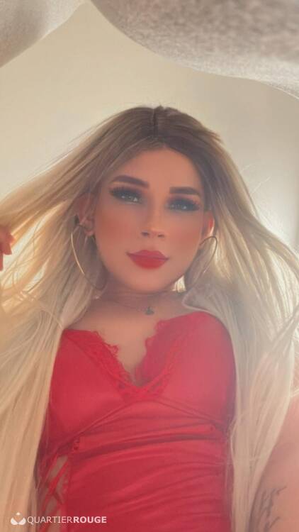 Priv&eacute; MELANY MONTOYA