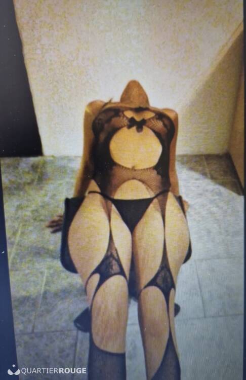 Privé Belle beurette domina