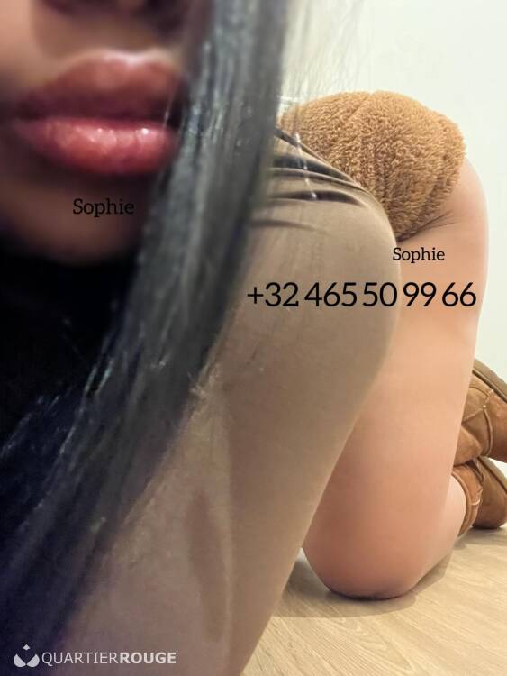 Privé Sophie Cubain